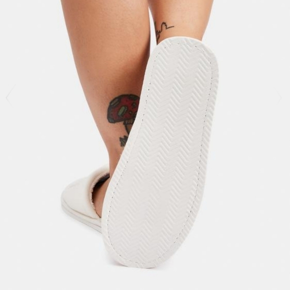 Champion White Logo Slippers | Size 9 NWT Cozy Sleepover II Jersey Knit Comfy - Picture 8 of 12